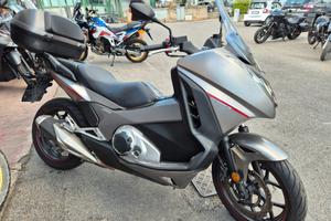 Honda Integra 750