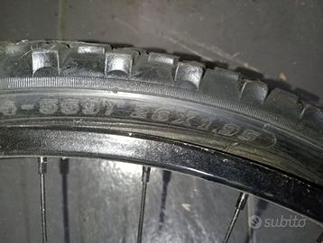 Cerchio e copertone bici