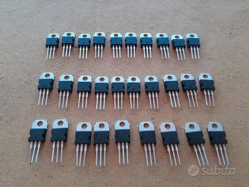 29 pz LM 7805 e pz LM 555 nuovi
