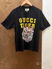 T-shirt Gucci