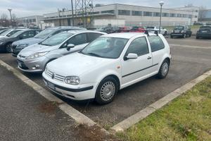 Volkswagen Golf IV 1.6 benzina