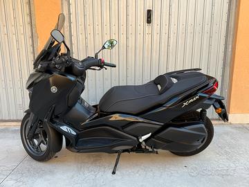 Yamaha XMAX 300 Tech Max