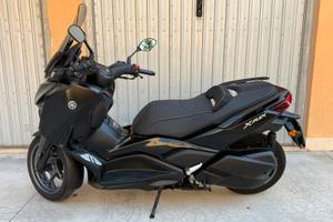 Yamaha XMAX 300 Tech Max