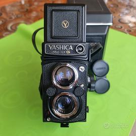 Yashica Mat 124 G