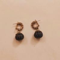 Orecchini pendenti oro e smalto blu