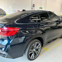 BMW X6 drived Sports 