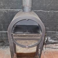 Stufa a legna con forno per pizza