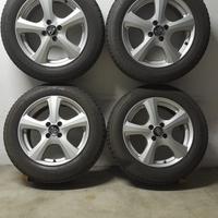 4 gomme con cerchi in lega