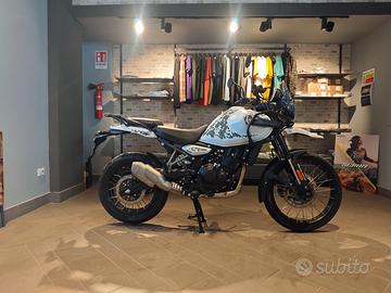 Royal Enfield Himalayan 450 Summit tubless