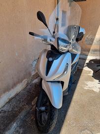 Beverly 300 sport 