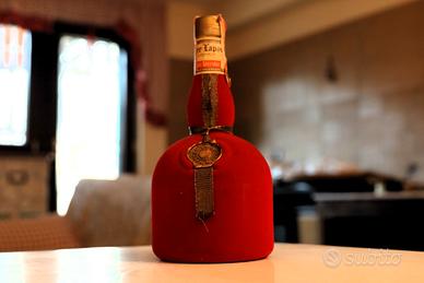 Liquore Marnier - bottiglia ricoperta in velluto