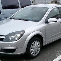 Parabrezza Opel Astra H (2004-2009)