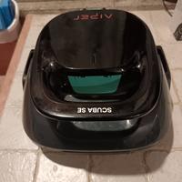 Robot  pulitore  per piscina