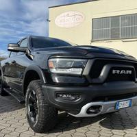 RAM 1500 V8 HEMI CREW CAB - REBEL