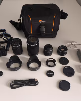 Olympus OM-D E-M10 Mark II Kit completo