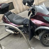 Piaggio mp3 250