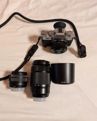 Fujifilm XT30II con obiettivi e vari accessori