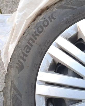 Gomme invernali 185/60 R15 con cerchi VW