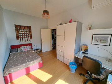 Luminosa e confortevole stanza a Ponte a Greve