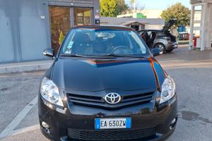 TOYOTA AURIS DI-4D SOL