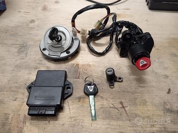 chiavi e centralina FZ6 