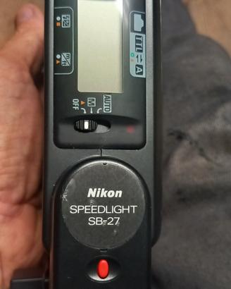 nikkon Speed light sb-27