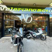 Honda transalp anno 2024 con 15.000km VALERIANOMOT