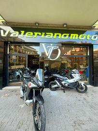 Honda transalp anno 2024 con 15.000km VALERIANOMOT