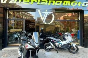 Honda transalp anno 2024 con 15.000km VALERIANOMOT