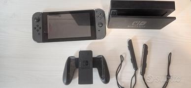 Nintendo switch con Gioco, Accessori, scheda 32Gb