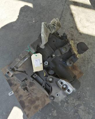 Cambio PEUGEOT 207 1360cc VTR del 2007