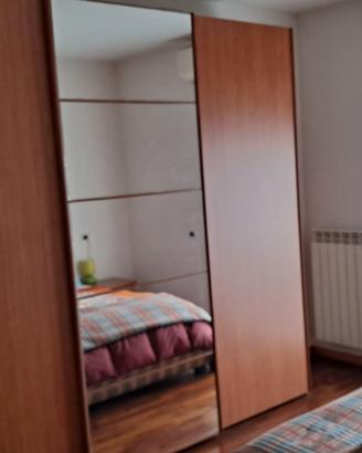 Armadio scorrevole + Comò +2 Comodini