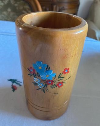 Bicchiere/portapenne in legno dipinto mano vinta