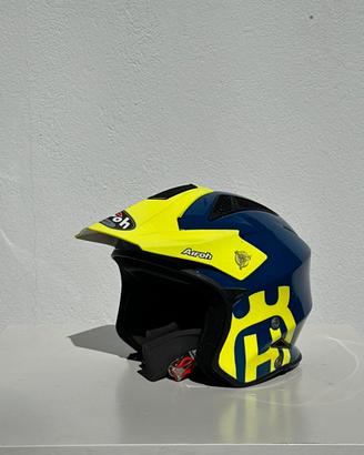 Casco jet on-off Airoh TRR