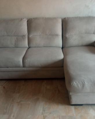 Divano semi nuovo 
