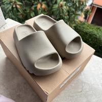 Yeezy Slide