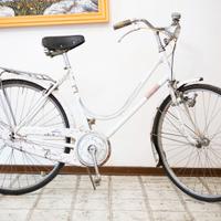 Bici da donna vintage anni '70 Olympia shopper