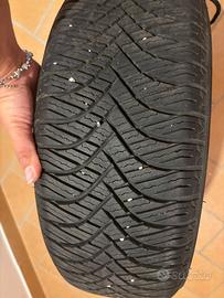 Due gomme invernali 185/55 R15 82H good ride
