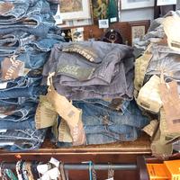 stock lotto abbigliamento vestiti maglie jeans