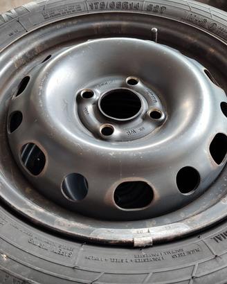 Pneumatici 175/65 R14 82T M+S con cerchi acciaio