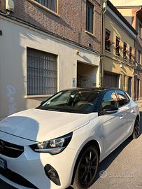Opel corsa 1.2 edition
