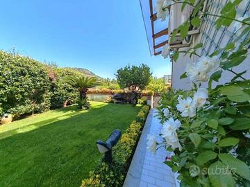 Appartamento completamente ristrutturato Pozzuoli