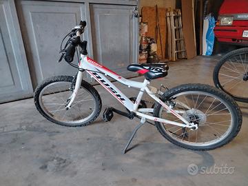 bici bianca
