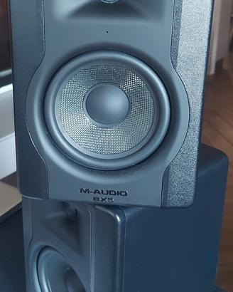 M-AUDIO BX5