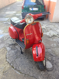 Vespa PX125 E