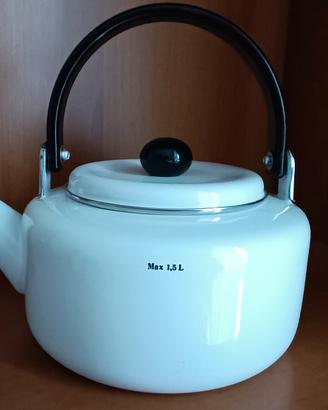 Bollitore smaltato bianco nuovo  (Lt. 1,5 )