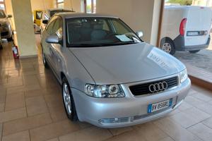 Audi A3 1.8 20V cat 5p. Ambiente gpl