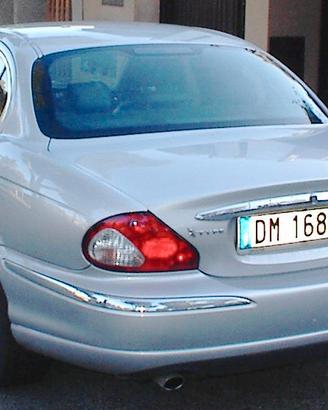 Jaguar X Type 3000 impianto gas anno 2008