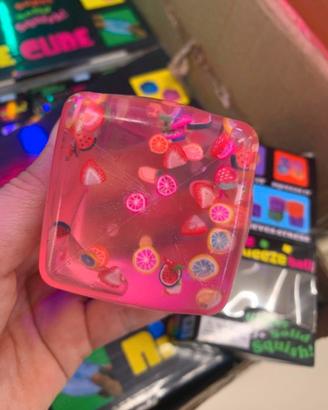 Squishy Cubo con disegni dentro