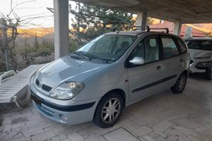 Renault Scenic 1.9 Diesel 